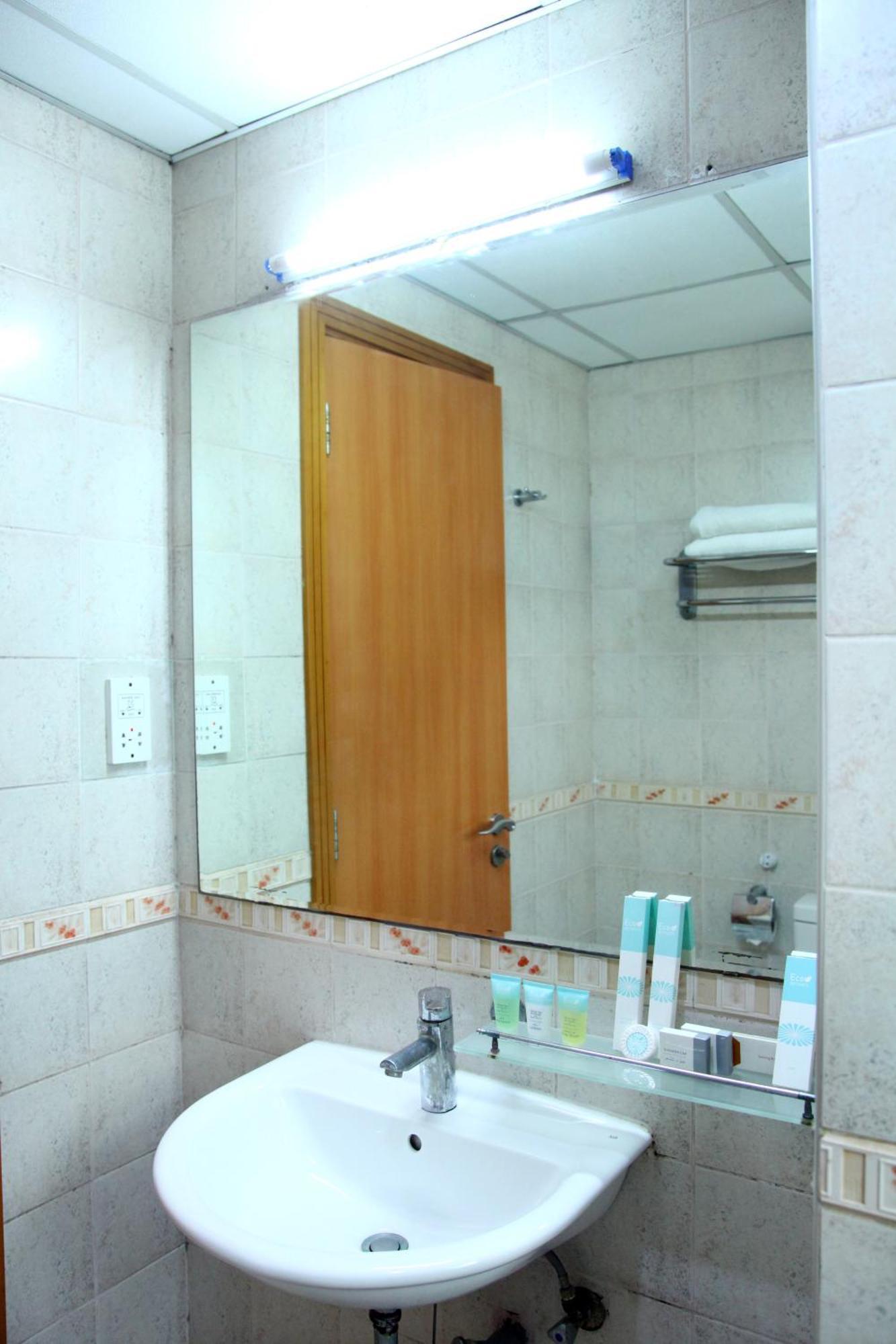 Ruwi Hotel Apartments, Sharjah Eksteriør billede